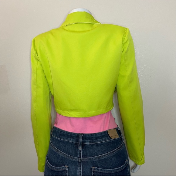 Lime green cropped lapel collar  two-button blazer - Picture 2 of 13